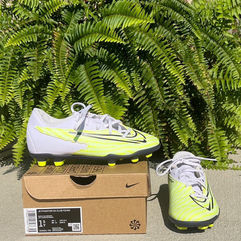 Nike Phantom GT Cleats 1.5 Youth - White and Neon Yellow